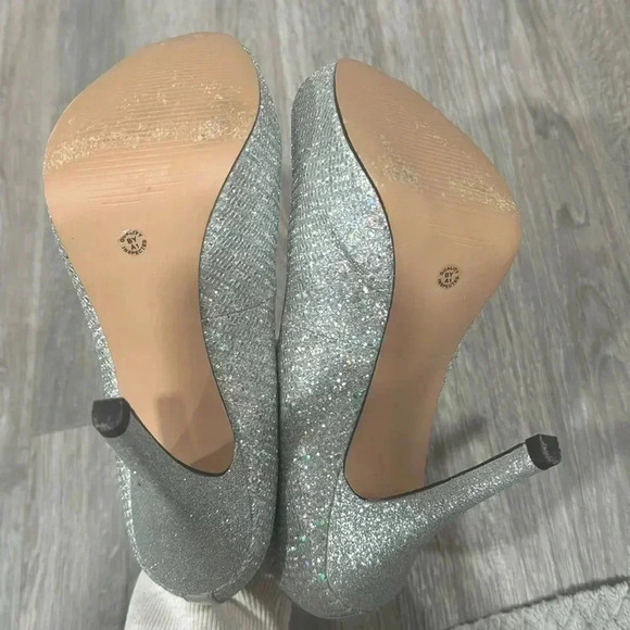 🔴Worthington heels - Picture 5 of 7